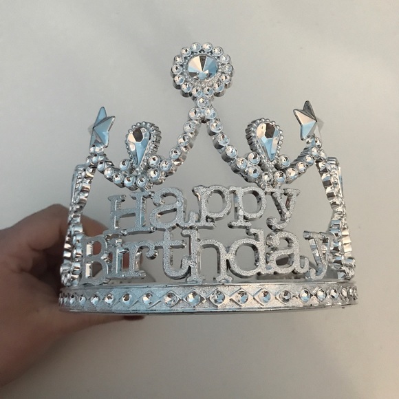 Crown - Picture 1 of 1